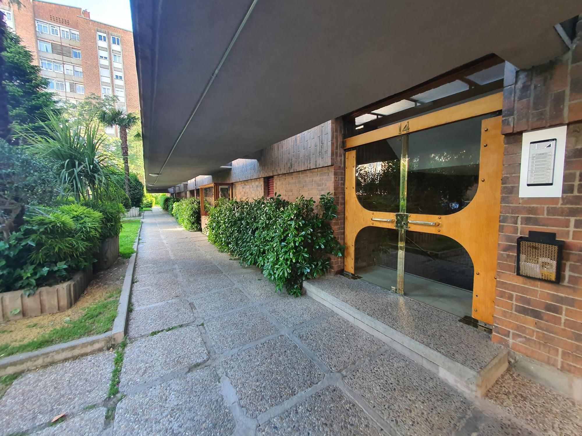 Apartamento Libros Y Plantas A 5 Minutos Del Centro En Bus Madrid Exterior foto
